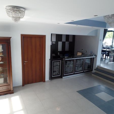 Plage Hotel Néa Péramos Εξωτερικό φωτογραφία