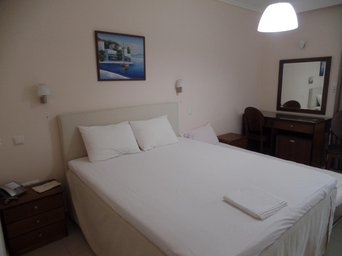 Plage Hotel Néa Péramos Εξωτερικό φωτογραφία